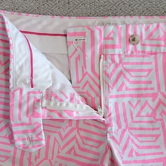 J. Crew Factory Neon Pink and White Geometric Aztec Chino Shorts - Size 4 - Picture 5 of 14